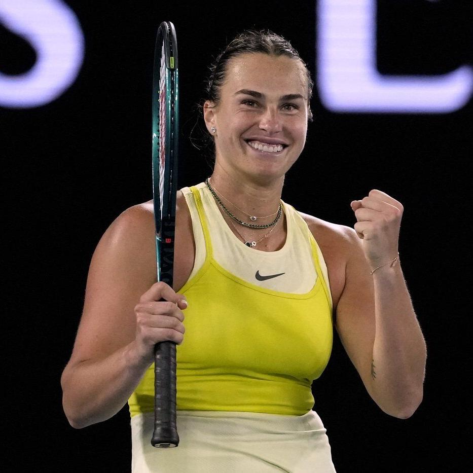 Aryna Sabalenka reaches the Australian Open semifinals as she seeks a third title in a row